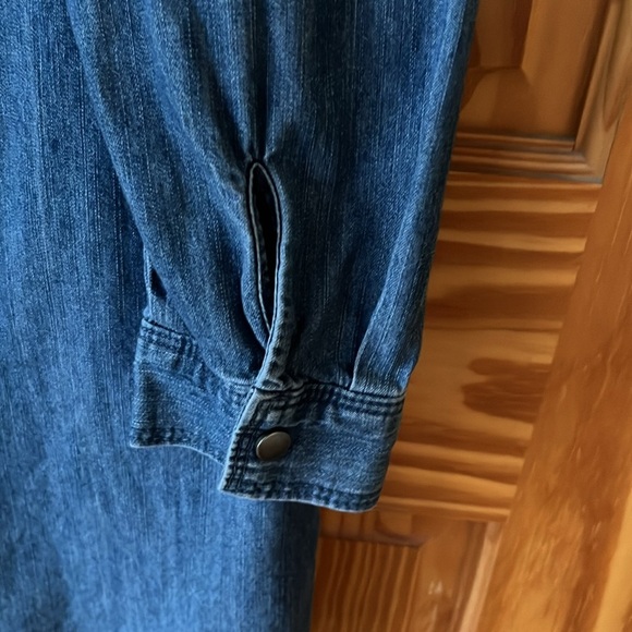 WHBM Denim Dress  - Size 4 - Picture 9 of 11